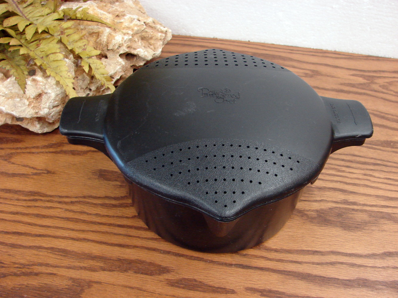 Original Pampered Chef Large Micro Cooker Pasta Steamer 2 Quart Strainer Lid Moose R Us.Com Log Cabin Decor