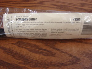 The Pampered Chef V Shaped Cutter #1160 Fruit Melons Zest