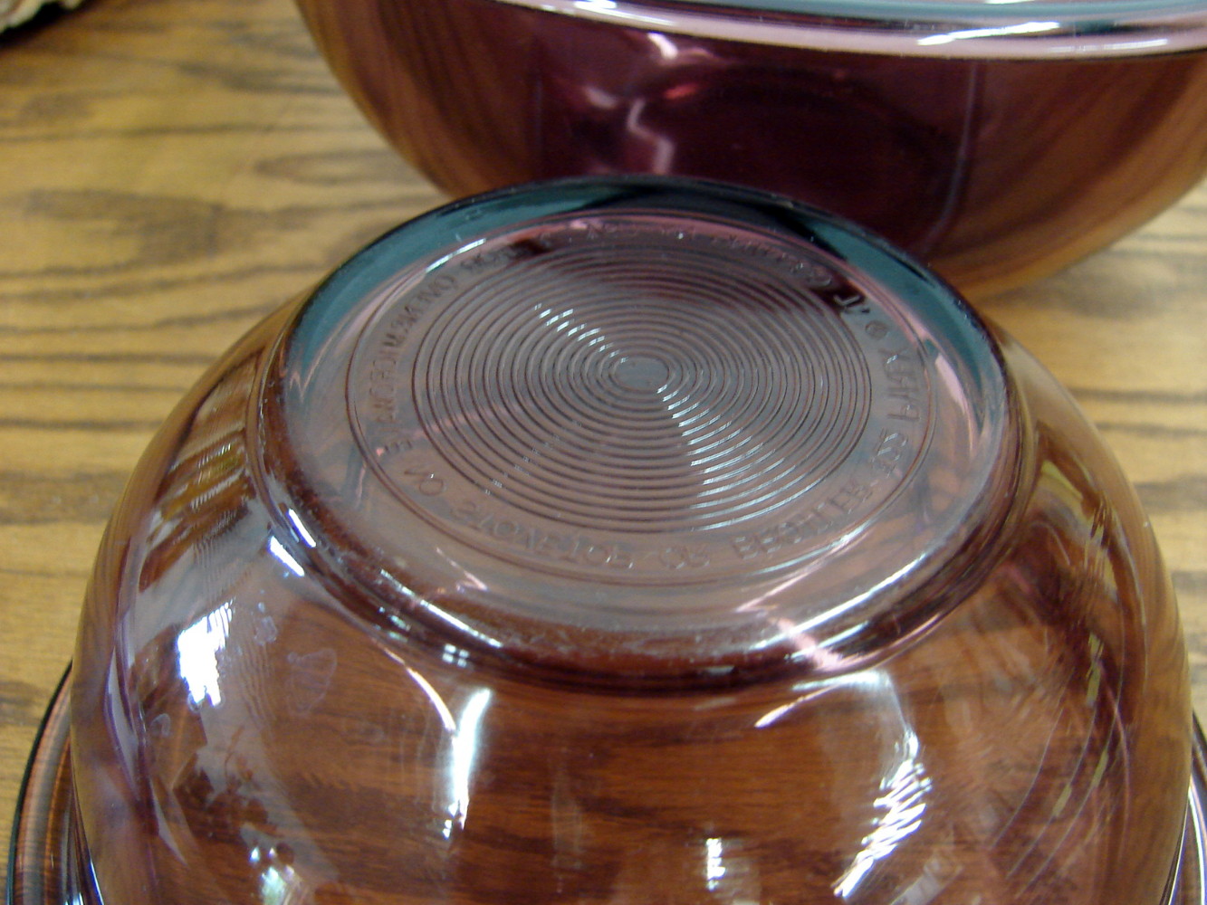 Set of 3 Vintage PYREX Glass Visions Cranberry #322-325 Nesting Mixing Bowls - Image 2
