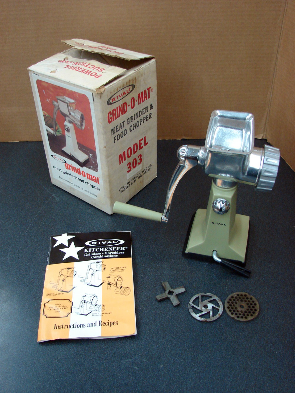 Vintage Rival Grind O Mat Avocado Green Meat Grinder Food Chopper Box Moose R Us.Com Log Cabin Decor