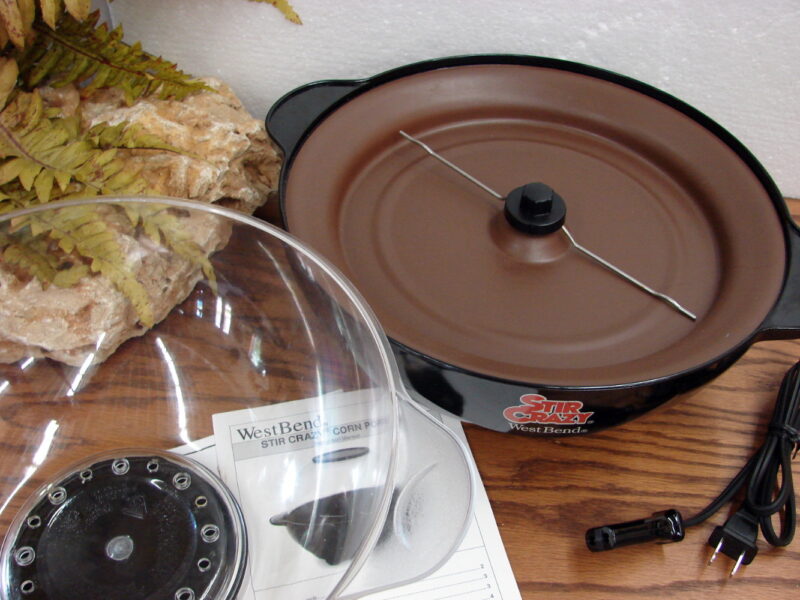 West Bend Stir Crazy Popcorn Popper #82306 Like New Tested, Moose-R-Us.Com Log Cabin Decor
