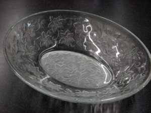 Retired Princess House Fantasia Raised Relief Frosted Crystal Poinsettia Oval Serving Bowl