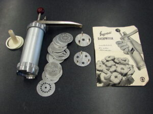 Vintage German Cookie Press Gun Aluminum Bakelite Express Backpresse