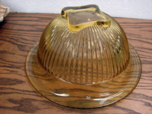 Vintage Federal Hazel Atlas Amber Glass Rolled Rim Square Bottom Mixing Bowl 7 3/4"
