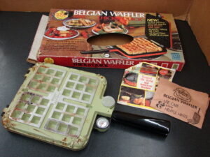 Complete Vintage Scandinavian Nordic Ware Waffler Thick n' Quick Stove Top Waffle Maker w/ Box