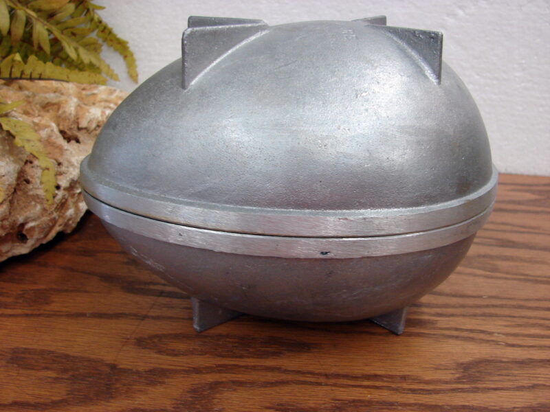 Nordic Ware Heavy Duty Cast Aluminum Easter Egg Mold Cake Pan, Moose-R-Us.Com Log Cabin Decor