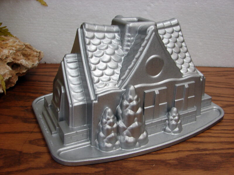 Nordic Ware Heavy Duty Cast Aluminum Gingerbread House Bundt Pan, Moose-R-Us.Com Antiques Collectibles Log Cabin Decor