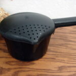 The Pampered Chef Micro Cooker Steamer 4 Cup Strainer Lid