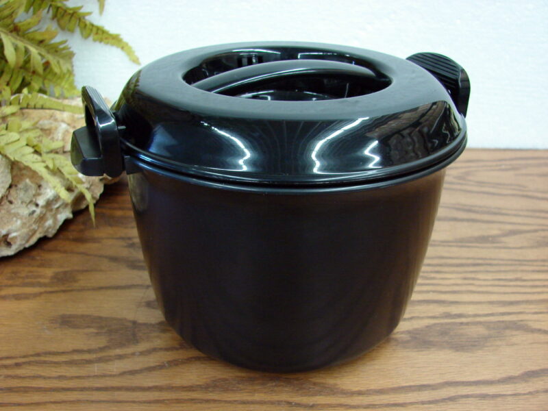 The Pampered Chef #2779 Microwave Rice Cooker Plus Steamer, Moose-R-Us.Com Log Cabin Decor
