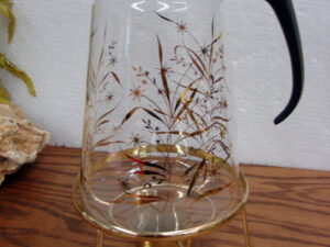 Vintage PYREX Gold Trim MCM Carafe Decanter Pitcher Golden Wheat 10 Cup w/ Warmer