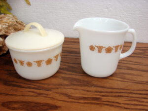 Vintage Corning Ware Corelle Butterfly Gold PYREX Sugar w/ Plastic Lid