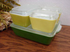 Vintage PYREX Verde Green Oven Freezer Refrigerator Set Complete w/ Lids