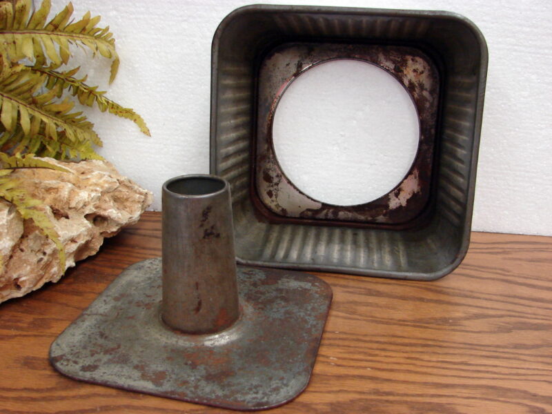 Vintage Tin Ribbed Square Angel Food Bundt Cake Pan, Moose-R-Us.Com Antiques Collectibles Log Cabin Decor