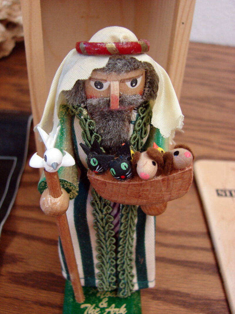 German Steinbach Miniature Nutcracker Noah &#038; the Ark Wood Box Excellent, Moose-R-Us.Com Log Cabin Decor