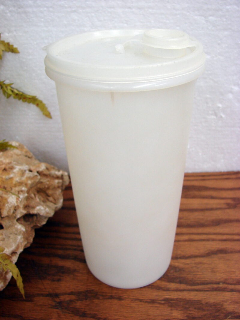 Vintage Tupperware #261 Handolier Beverage Pitcher w/ Lid White, Moose-R-Us.Com Log Cabin Decor