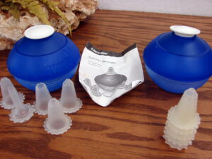 Set/2 Tupperware Squeeze It Round Gourmet Decorator #3820 Royal Blue