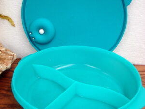 Tupperware Divided Dish Microwave Vented Lid #3284 Turquoise
