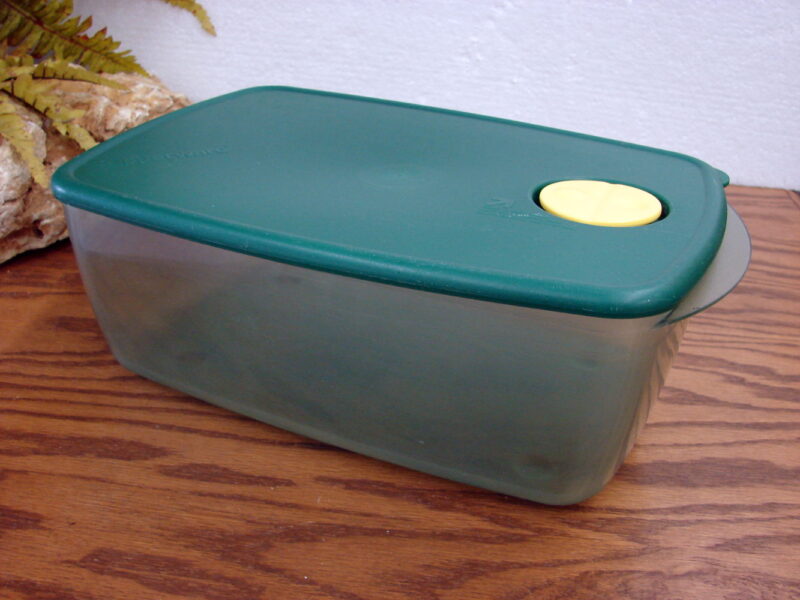 Vintage Tupperware Rock n Serve Forest Green 3 3/4 qts, Moose-R-Us.Com Log Cabin Decor