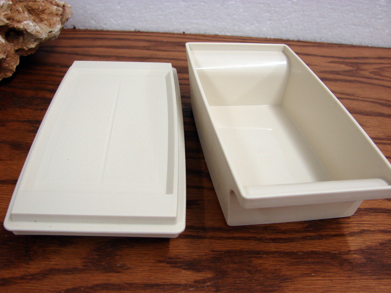 Vintage Tupperware Double Stick Margarine Butter Dish Keeper #1512 - Image 2