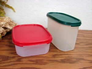 Tupperware Modular Mates #1791 + #1612 Red Green Lids