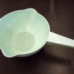 Vintage Tupperware Teal Aqua #1523 Sieve Strainer Colander Double Spout