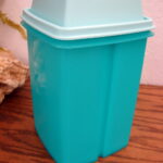 Tupperware Pick a Deli 3 Pc Pickle Keeper Turquoise #1560 - Image 2