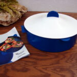 Tupperware Whirlpool Microsteamer w/ Book #3066 Royal Blue White