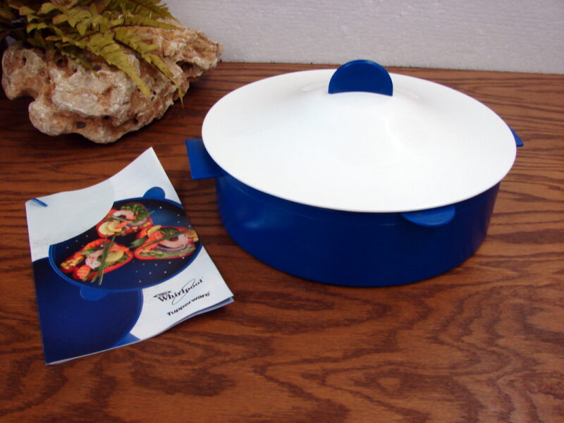 Tupperware Whirlpool Microsteamer w/ Book #3066 Royal Blue White, Moose-R-Us.Com Log Cabin Decor