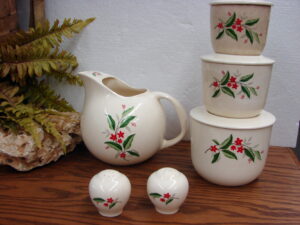 Vintage Universal Cambridge Woodvine Pitcher Canister Set Salt Pepper