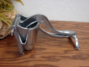 Vintage Brand New Wear-Ever #2777 Bacon Grid Press Round Knob Handle, Moose-R-Us.Com Log Cabin Decor