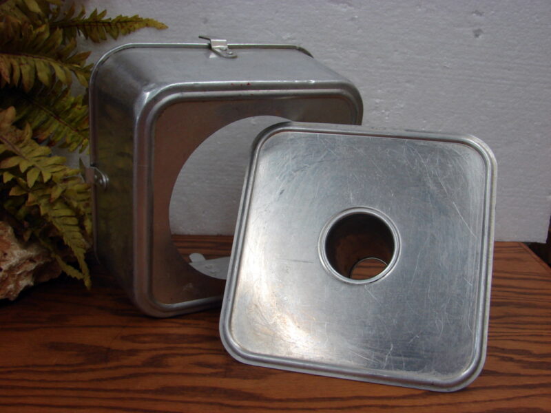 Vintage Worthmoore Aluminum Square Angel Food Bundt Cake Pan USA, Moose-R-Us.Com Antiques Collectibles Log Cabin Decor