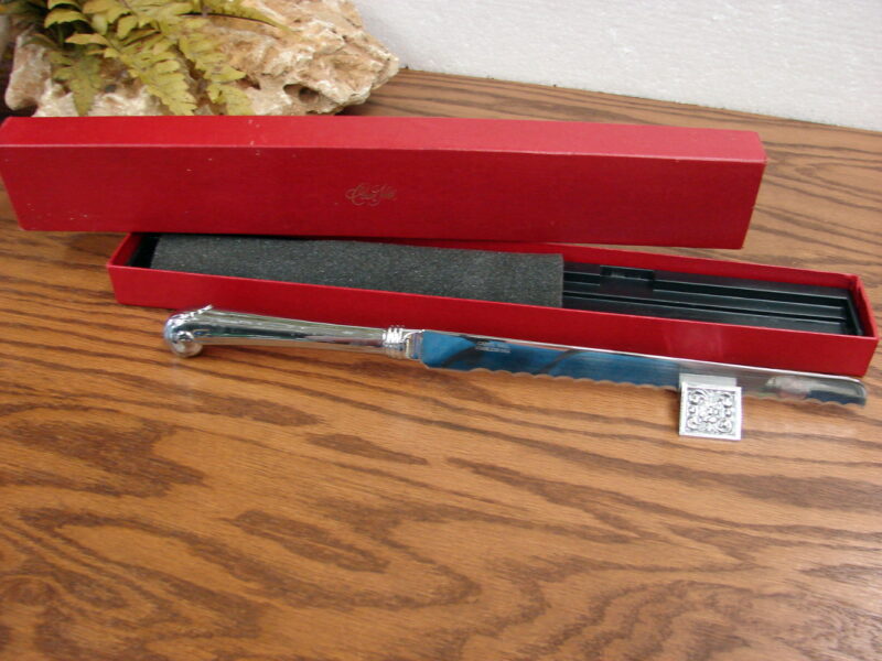 Vintage USA Carvel Hall Serrated Knife w/ Stand &#038; Box Wedding Cake Bread Slicing, Moose-R-Us.Com Antiques Collectibles Log Cabin Decor