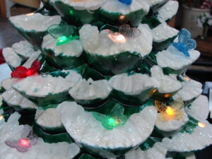 Vintage Ceramic Christmas Tree Napkin Holder Handmade Hand painted, Moose-R-Us.Com Log Cabin Decor