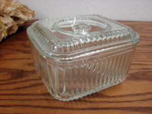 Vintage Anchor Hocking Butterprint NIB Cooler Set Pennsylvania Dutch Glasses Pitcher, Moose-R-Us.Com Log Cabin Decor