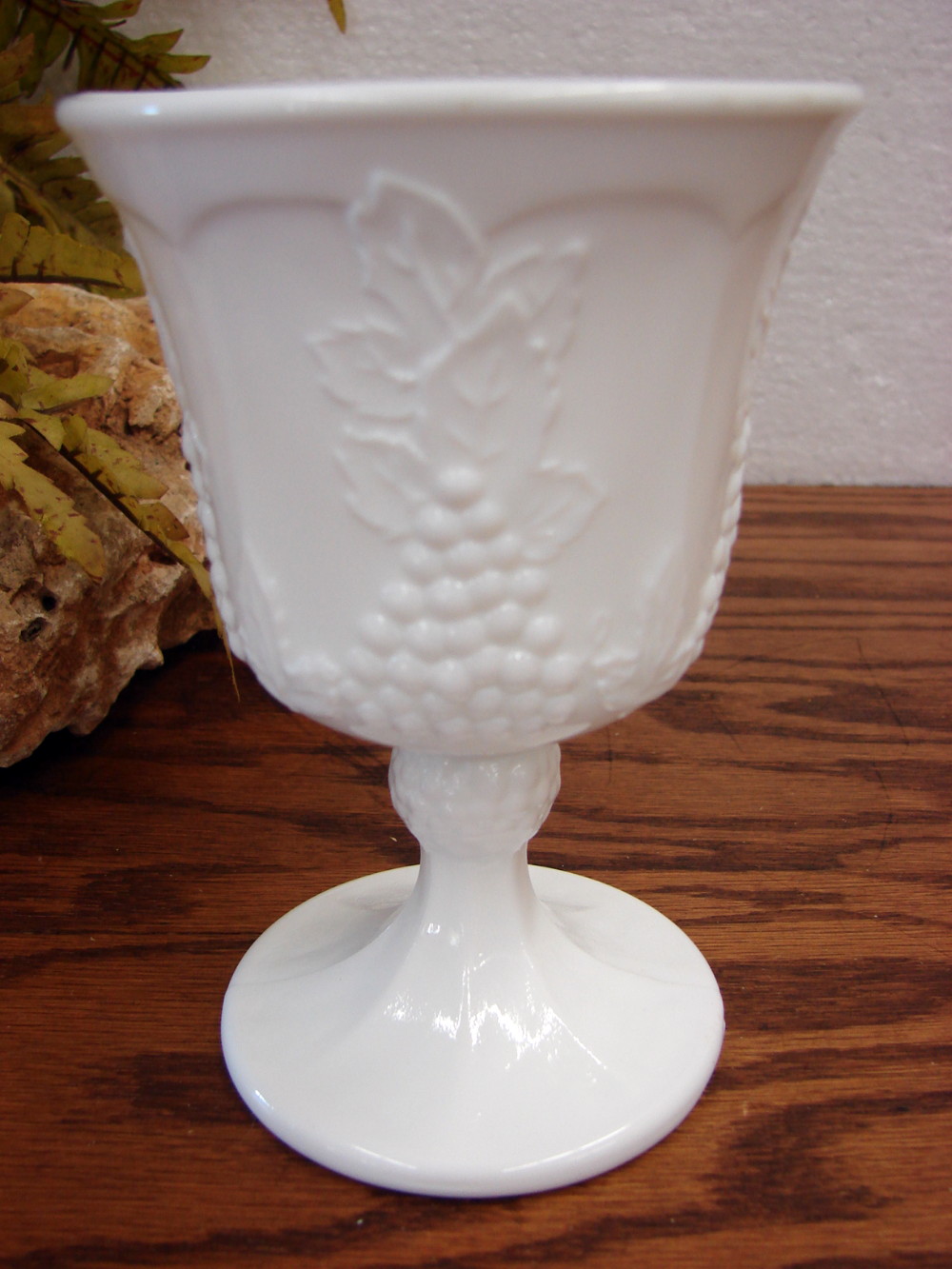 Set/2 Vintage Indiana Glass Grape Vine Colony White Milk Glass Harvest Pedestal Water Goblet