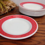 Vintage PYREX Corning Revel Red Laurel Leaf 9" Plates Set/8 Tableware