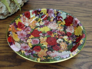 England Daher Decorated Ware Tin Roses Flowers Ruffled Bowl