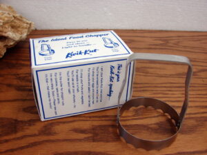 Vintage Kwik Kut Ideal Food Chopper Biscuit Cutter Tooth Edge New Box