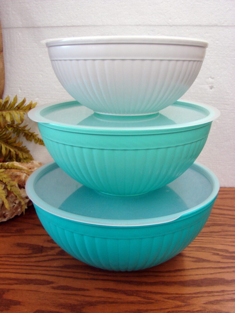 Nordic Ware Set/3 Prep Serve Storage Bowls w/ Lids Teal/White, Moose-R-Us.Com Antiques Collectibles Log Cabin Decor