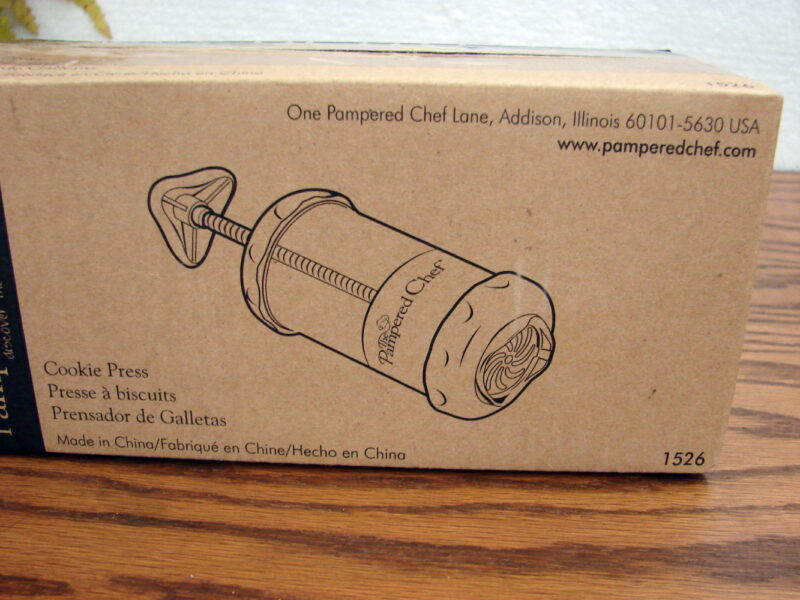 The Pampered Chef Cookie Gun Spritz Discs #1526 Brand New, Moose-R-Us.Com Log Cabin Decor