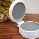The Pampered Chef Spring Loaded Hamburger Press Hinged Lid