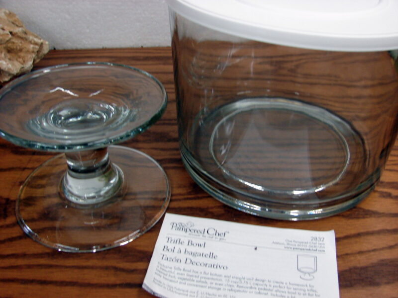 The Pampered Chef Glass Trifle Layered Desert Bowl w/ Pedestal Stand #2832, Moose-R-Us.Com Log Cabin Decor