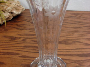 Retired Princess House Etched Crystal Glass Heritage Flared Footed Vase as is