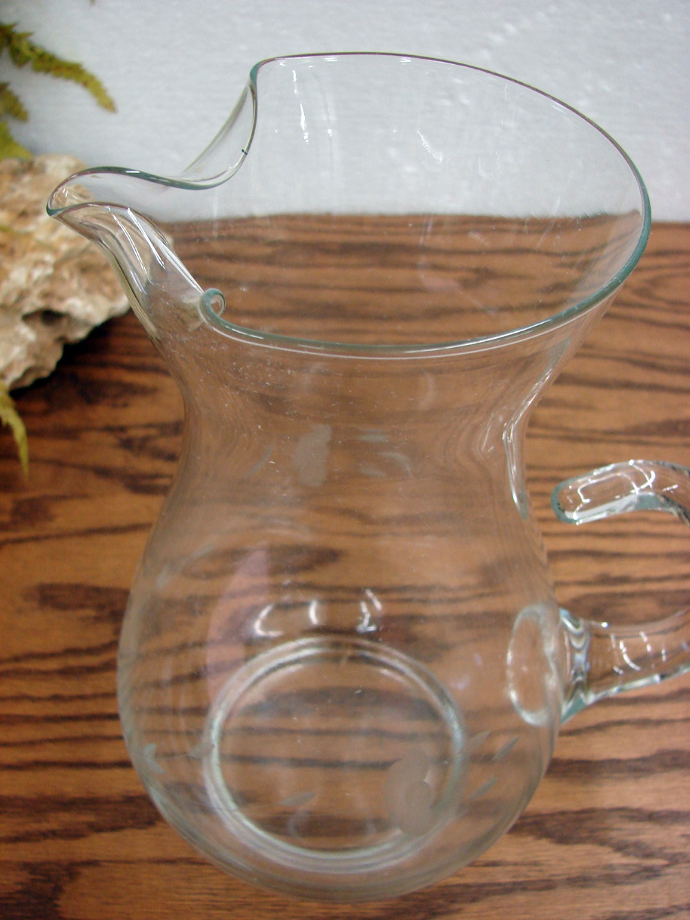 Retired Princess House Etched Crystal Glass Heritage 10" Pitcher w/ Ice Lip - Image 3