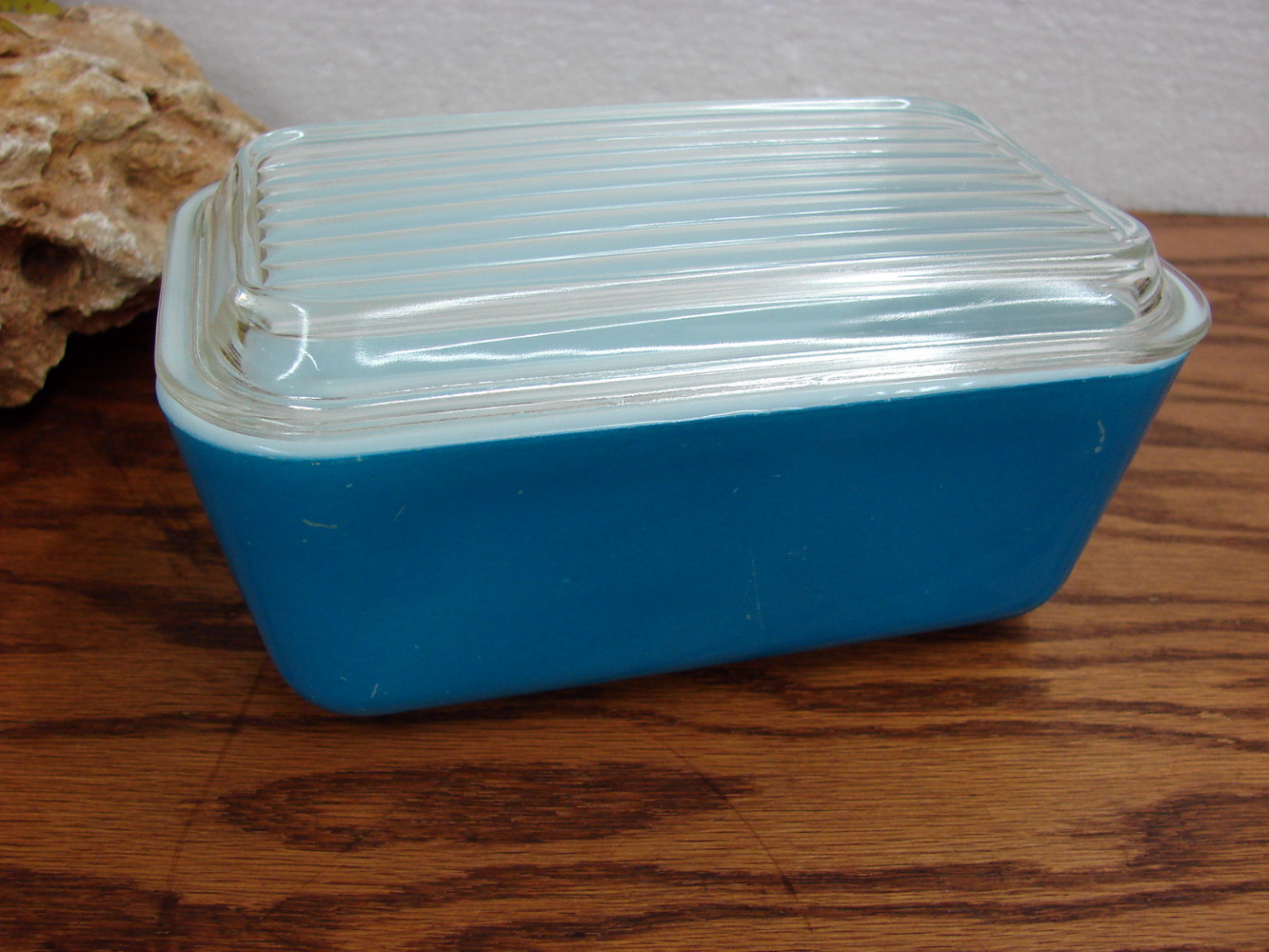 Vintage PYREX Horizon Blue #502 Medium Refrigerator Dish w/ Lid