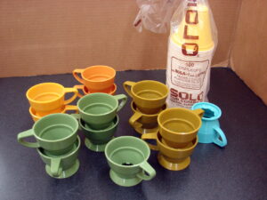 Retro Solo Cozy Cups 14 Lifetime Handles Bag of Cone Shaped Disposable Cups