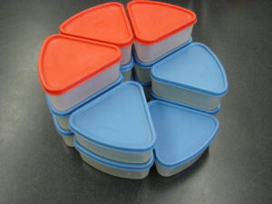 Vintage Tupperware #1799 Red Blue Sprinkles 'N Spice Modular Mates Wedge Set/14