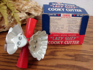 Vintage Brand New Wear-Ever #2777 Bacon Grid Press Round Knob Handle, Moose-R-Us.Com Log Cabin Decor