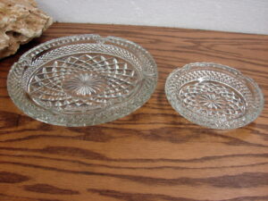 Set/2 Vintage Anchor Hocking Wexford MCM Round Ashtrays Large and Small