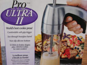 Wilton Cookie Pro Ultra II Cookie Press Gun w/ Discs Like New in Box